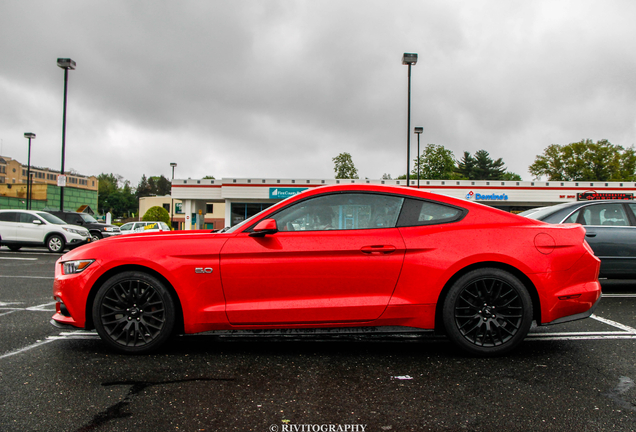 Ford Mustang GT 2015