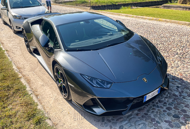 Lamborghini Huracán LP640-4 EVO
