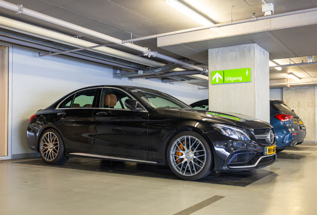 Mercedes-AMG C 63 S W205