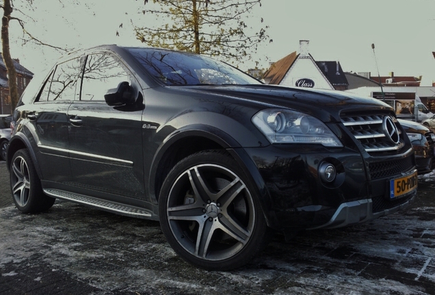Mercedes-Benz ML 63 AMG 10th Anniversary
