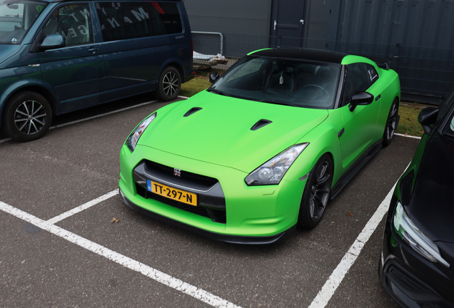 Nissan GT-R