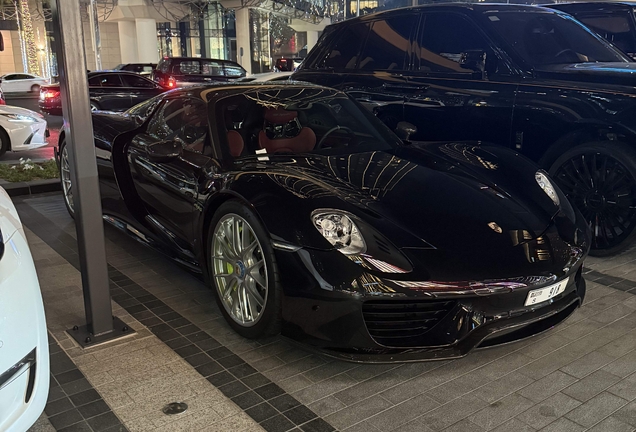 Porsche 918 Spyder Weissach Package