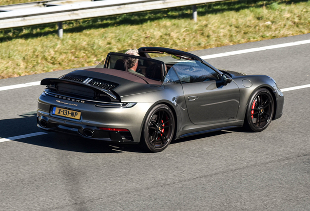 Porsche 992 Carrera 4 GTS Cabriolet