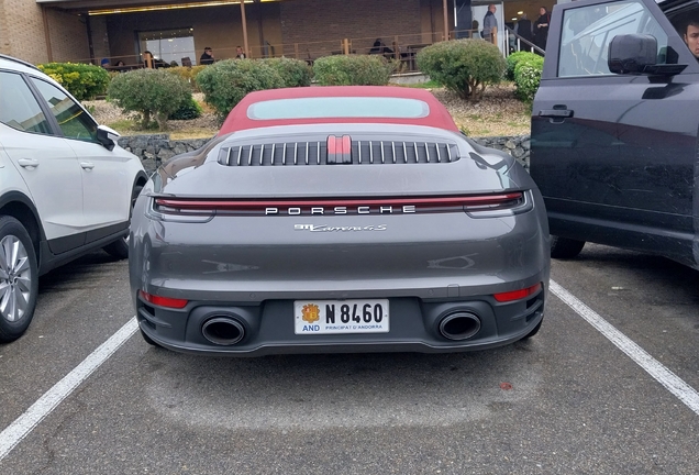Porsche 992 Carrera 4S Cabriolet