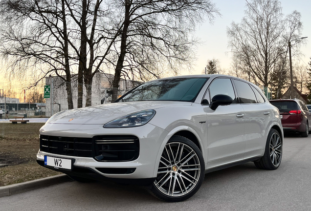 Porsche Cayenne Turbo S E-Hybrid