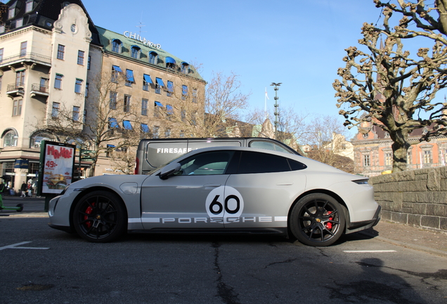 Porsche Taycan GTS