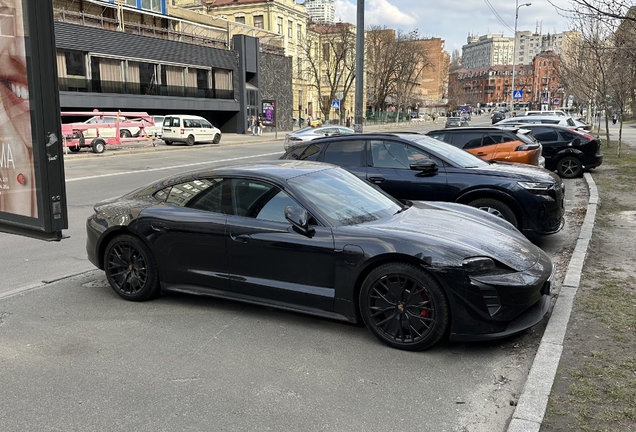 Porsche Taycan GTS