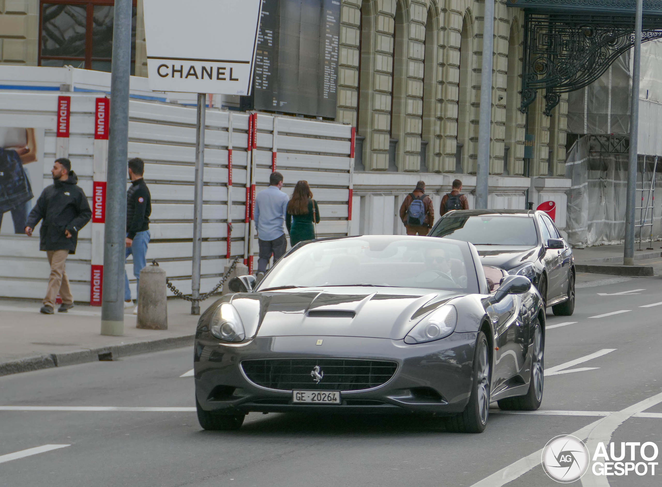 Ferrari California