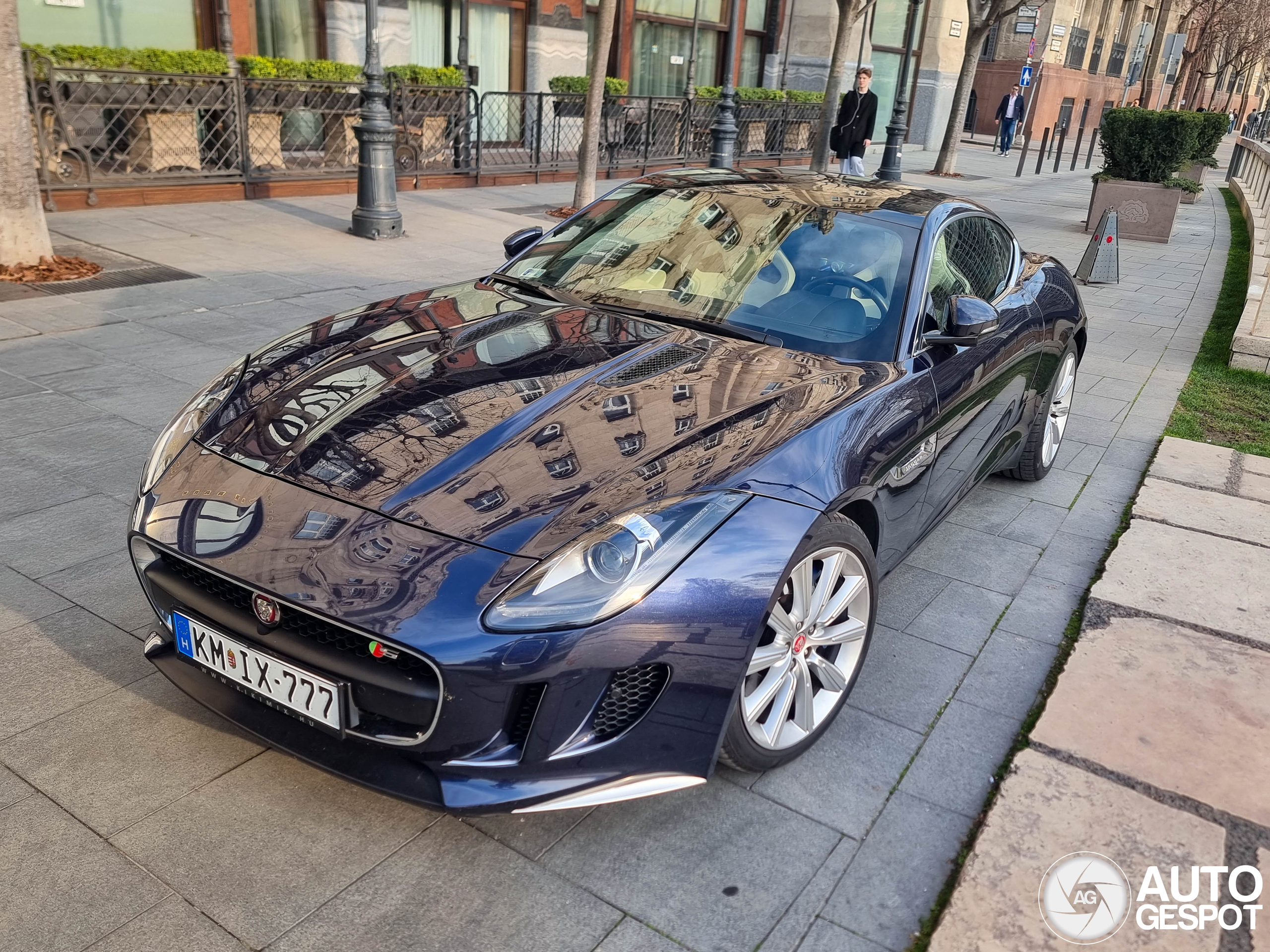 Jaguar F-TYPE S Coupé