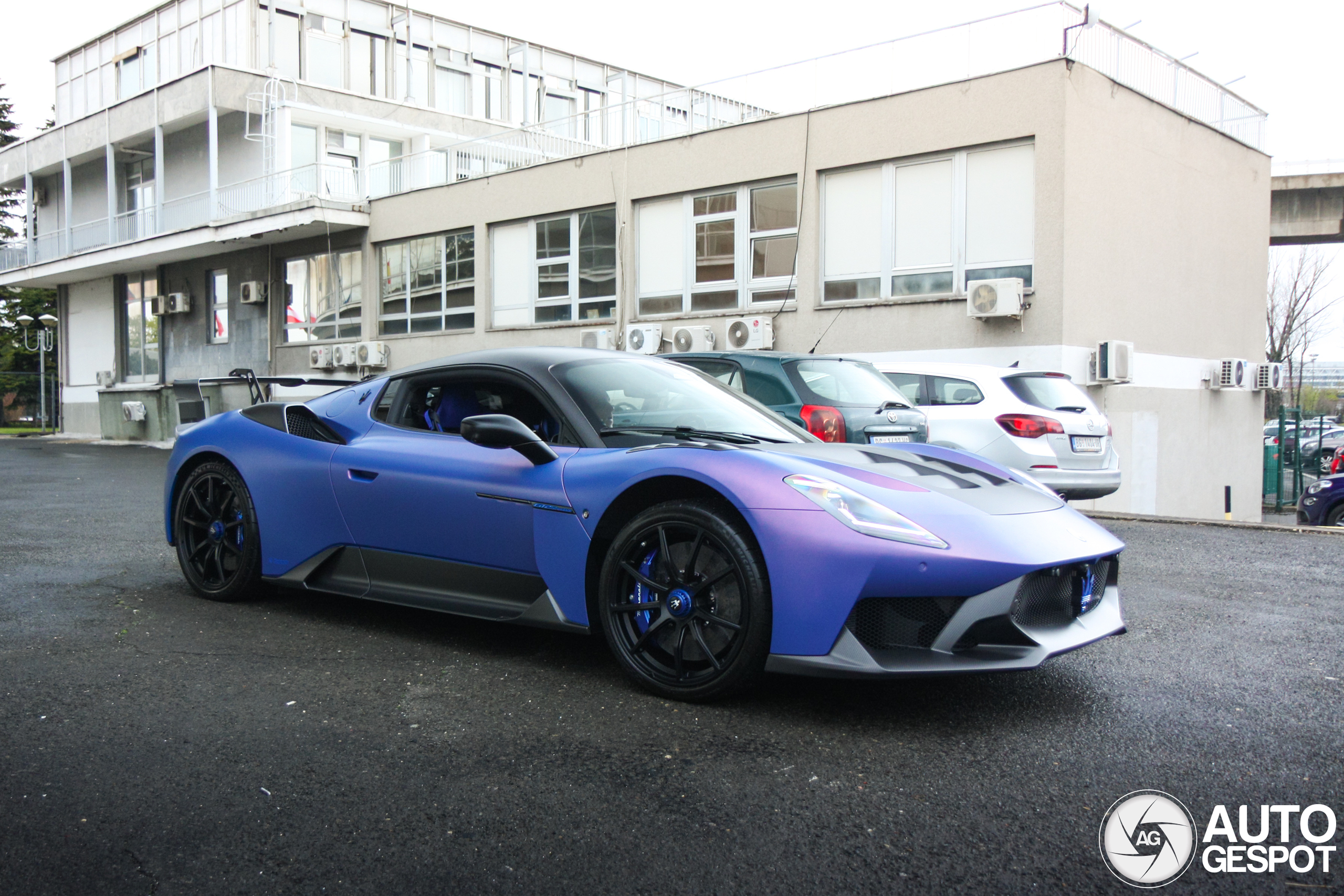 Daar is eindelijk een Maserati GT2 Stradale