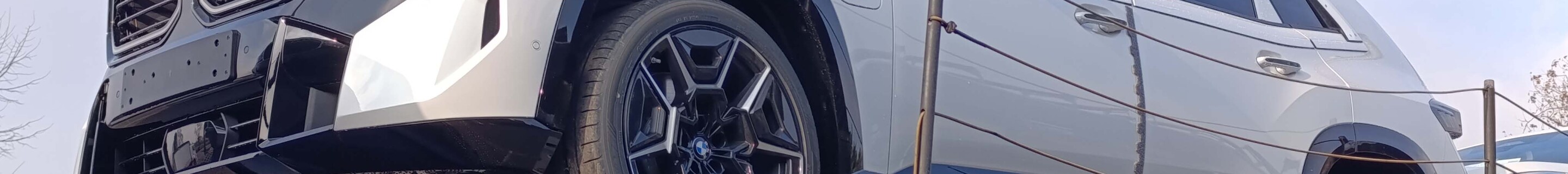 BMW XM G09