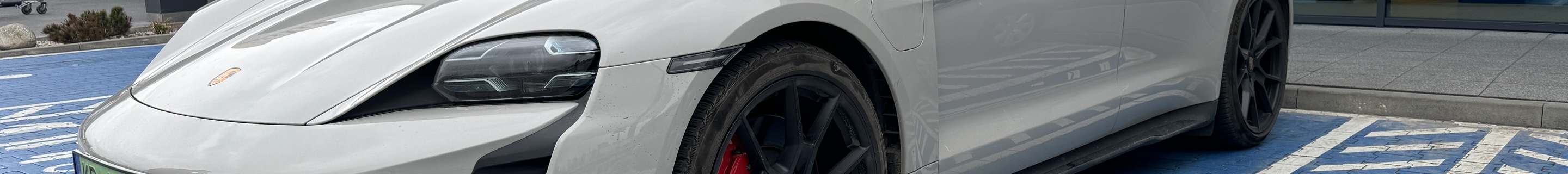Porsche Taycan GTS