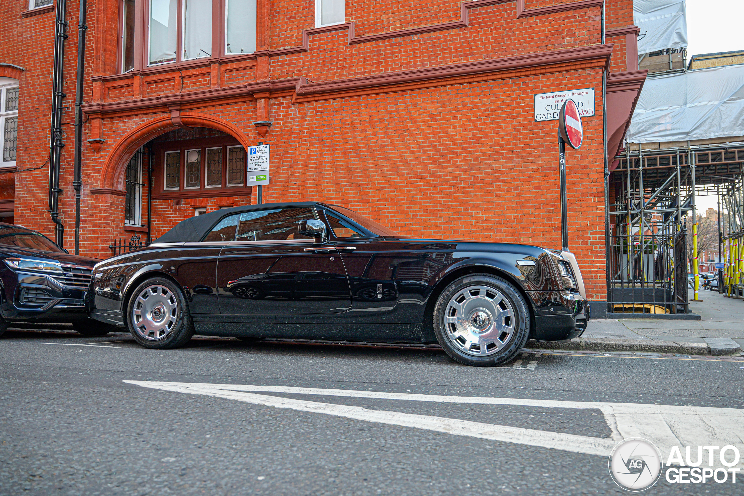Rolls-Royce Phantom Drophead Coupé Series II
