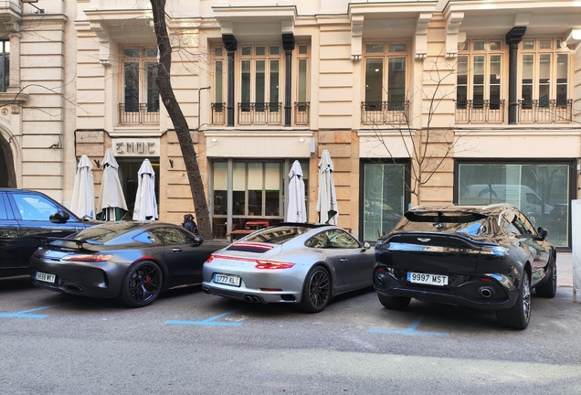 Aston Martin DBX
