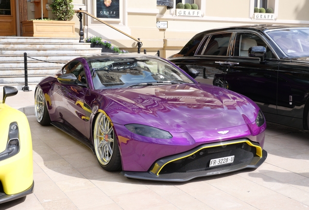 Aston Martin V8 Vantage 2018