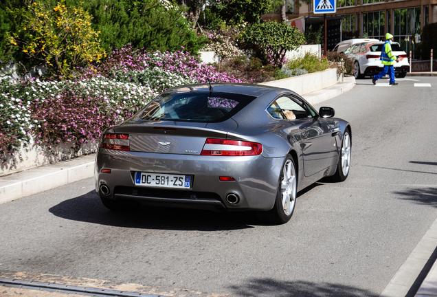 Aston Martin V8 Vantage