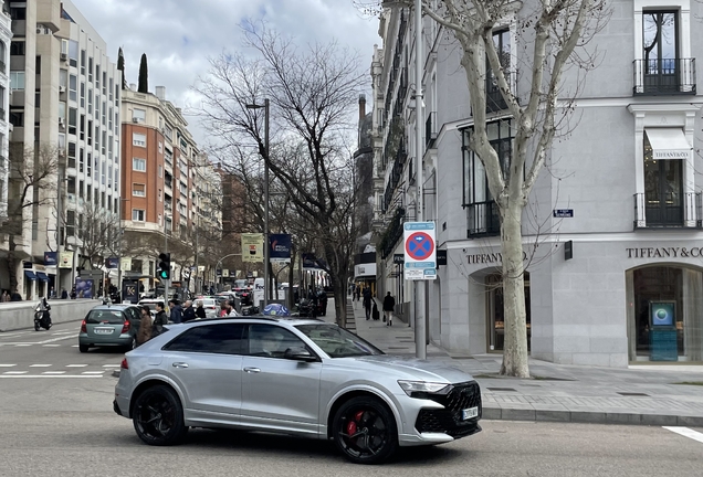 Audi RS Q8 2024