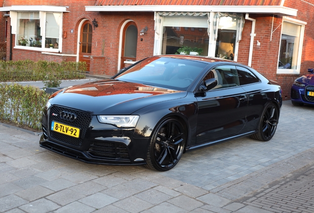 Audi RS5 B8 2012