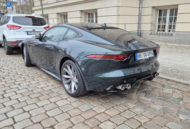 Jaguar F-TYPE P450 75 Coupé