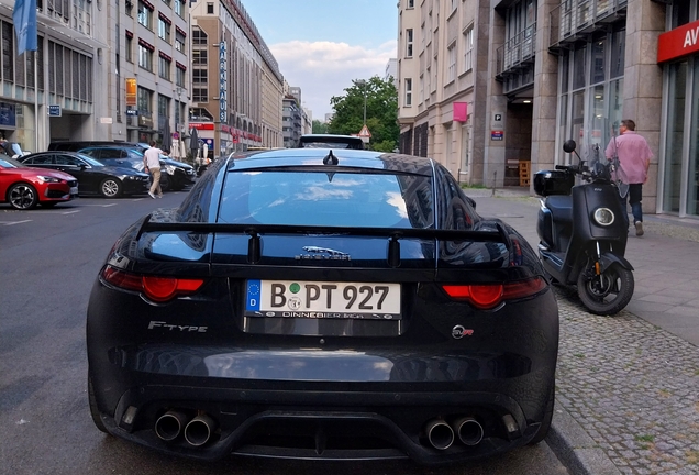 Jaguar F-TYPE SVR Coupé