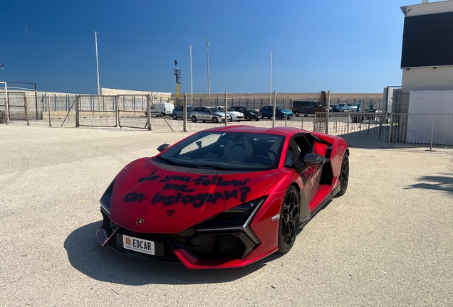 Lamborghini Revuelto