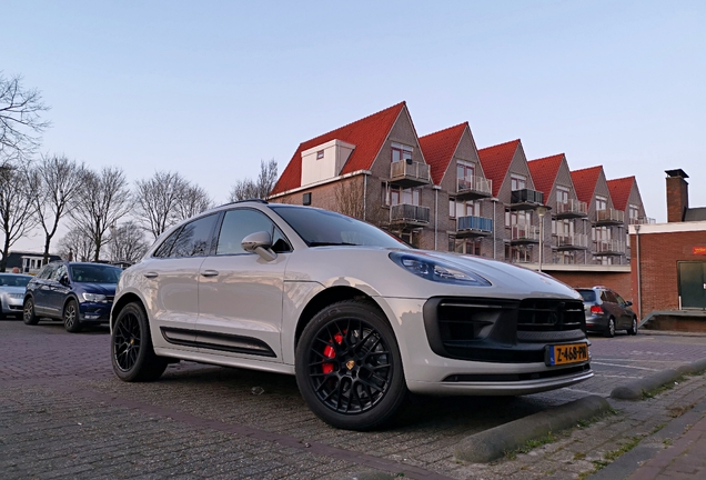 Porsche 95B Macan GTS MkIII