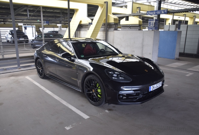 Porsche 971 Panamera Turbo S E-Hybrid