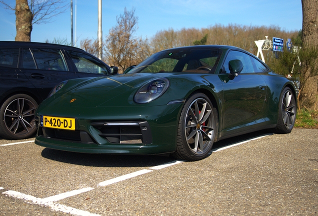 Porsche 992 Carrera 4S