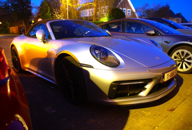 Porsche 992 Carrera 4S Cabriolet