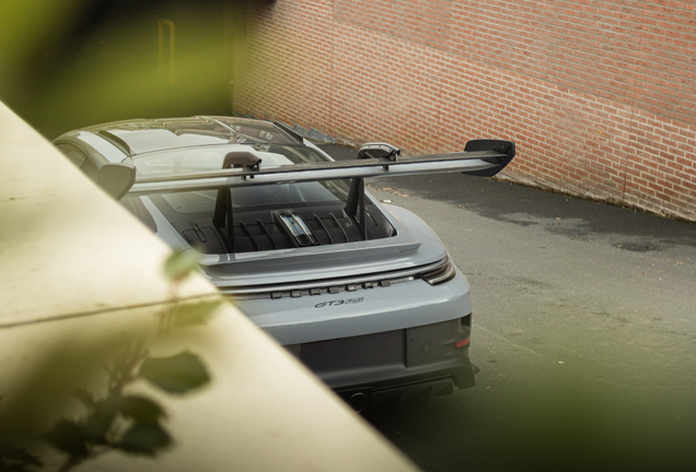 Porsche 992 GT3 RS Weissach Package
