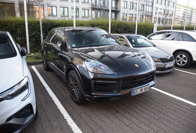 Porsche 9YA Cayenne GTS