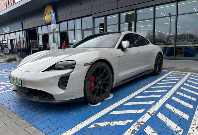 Porsche Taycan GTS