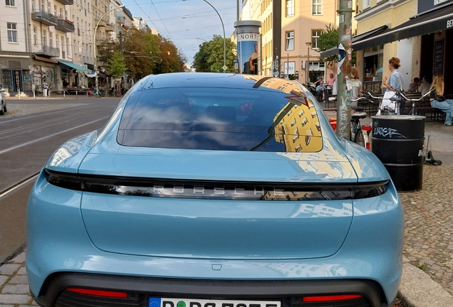 Porsche Taycan GTS