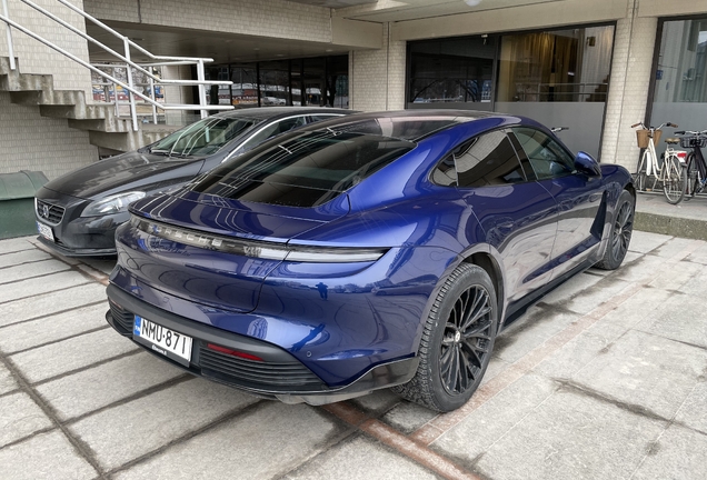Porsche Taycan Turbo