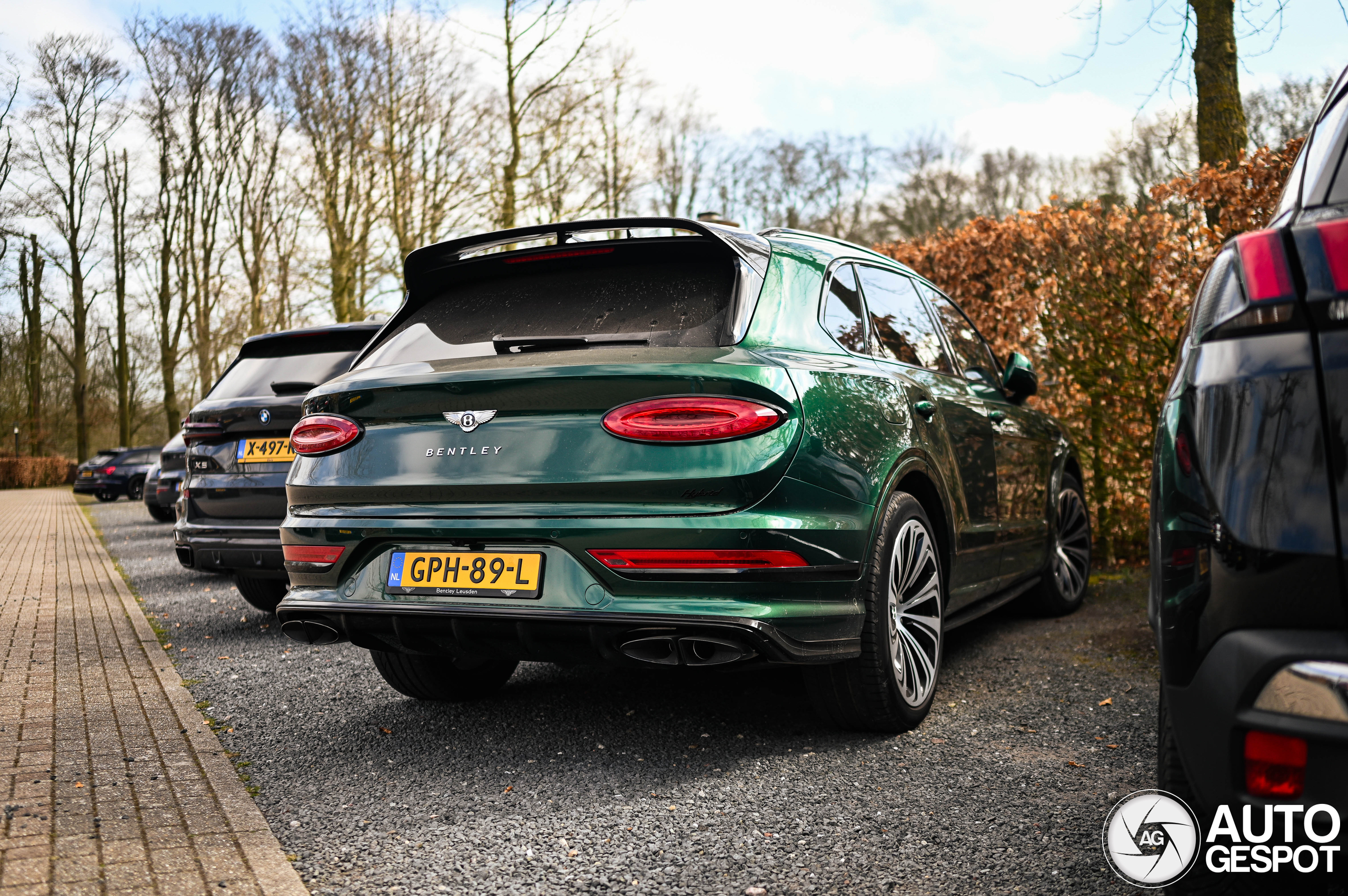 Bentley Bentayga Hybrid Azure 2024