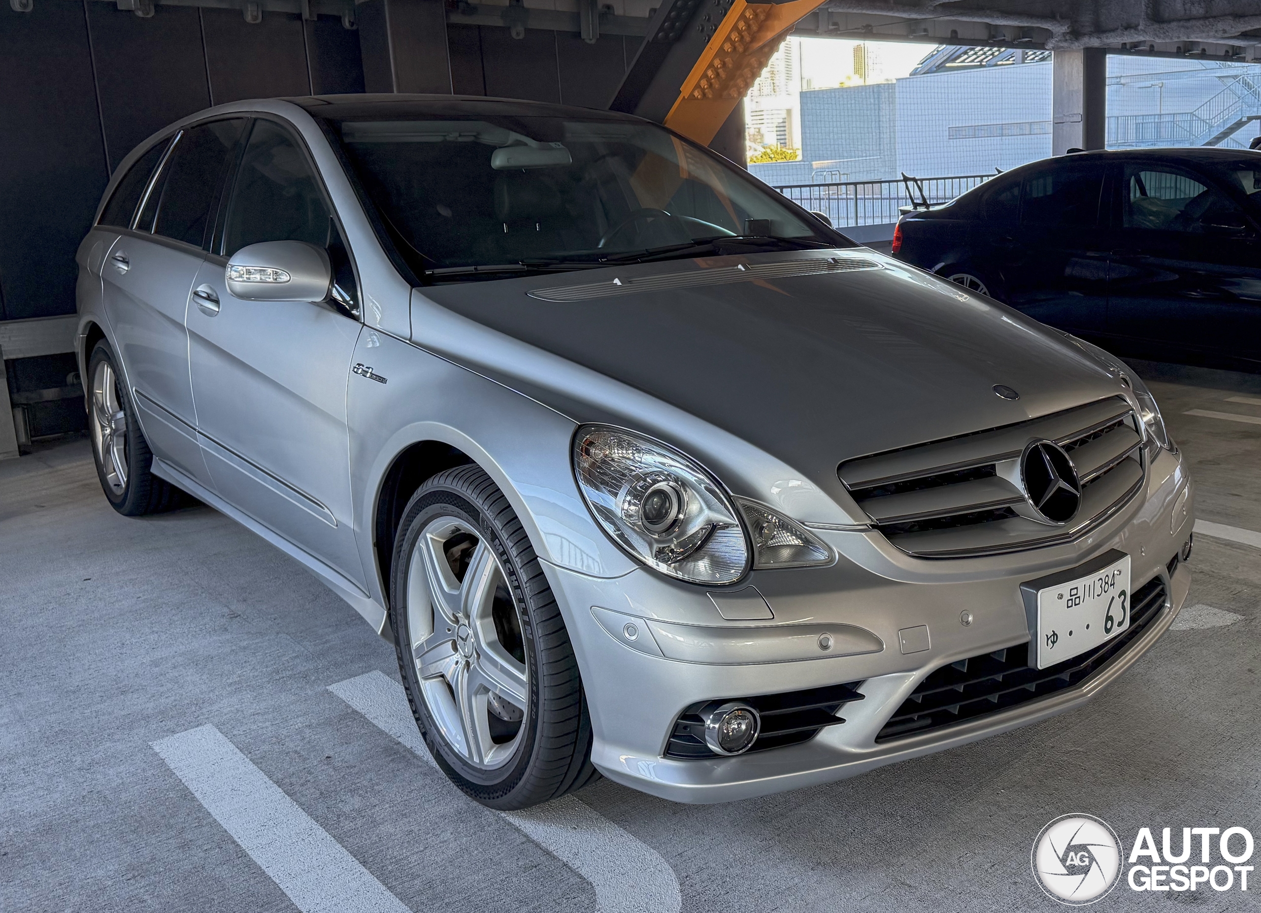 Mercedes-Benz R 63 AMG