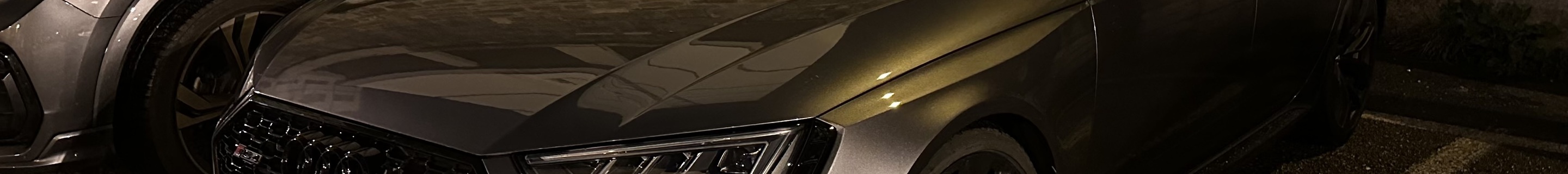 Audi RS4 Avant B9