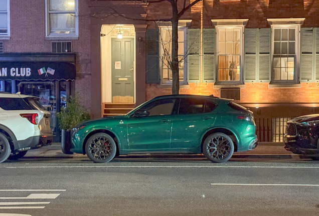 Alfa Romeo Stelvio Quadrifoglio 2023