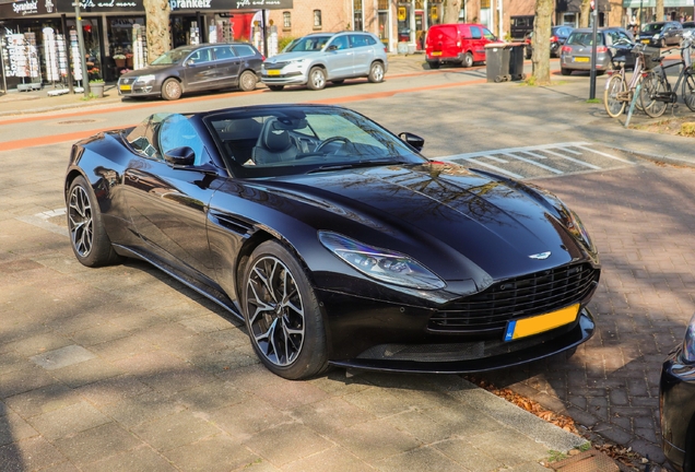 Aston Martin DB11 V8 Volante