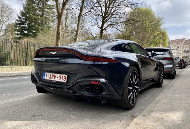 Aston Martin V8 Vantage 2018