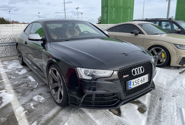 Audi RS5 B8 2012