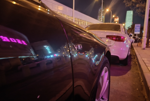 Audi S8 D3