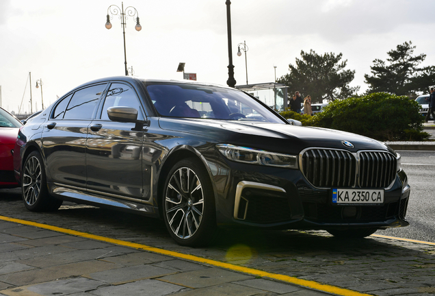 BMW M760Li xDrive 2019