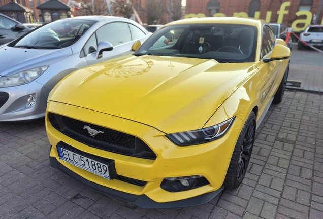 Ford Mustang GT 2015