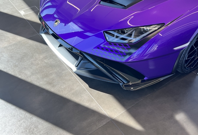 Lamborghini Huracán LP640-2 STO