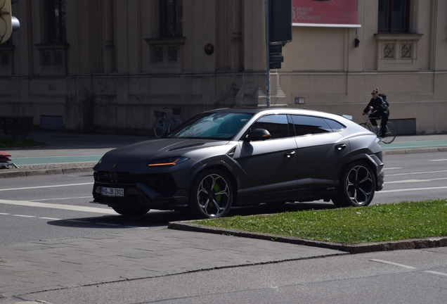 Lamborghini Urus Performante