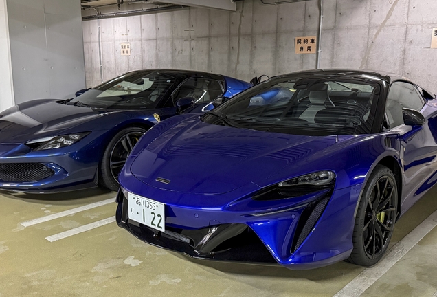 McLaren Artura Spider