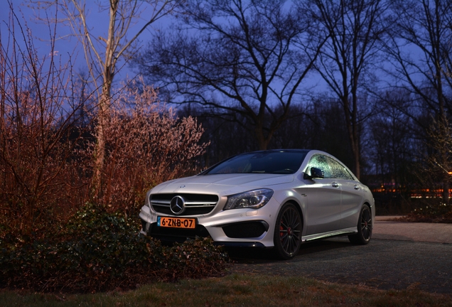 Mercedes-Benz CLA 45 AMG C117