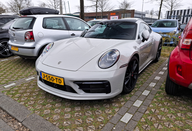 Porsche 992 Carrera 4S