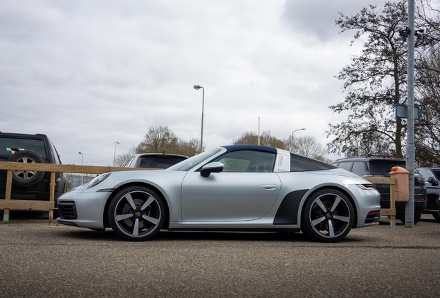 Porsche 992 Targa 4S